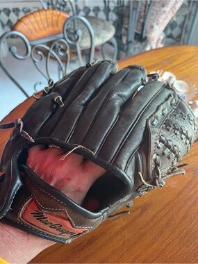 McGregor Men's Leather Baseball Glove M2BK